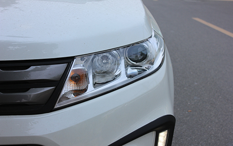 成都天一車(chē)燈鈴木維特拉車(chē)燈改裝升級(jí)