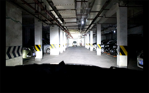 成都天一車燈格界LED大燈雙光透鏡遠光實拍