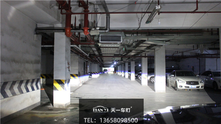 成都天一車(chē)燈保力獅Laser激光大燈近光實(shí)拍