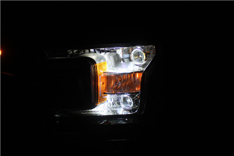 成都天一車燈福特猛禽改車燈