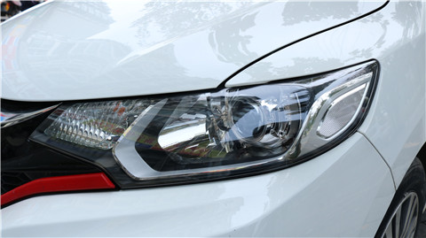 成都天一車燈飛度車燈改裝LED雙光透鏡效果展示