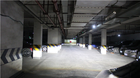 XT5車(chē)燈改裝完成后遠(yuǎn)近光效果展示