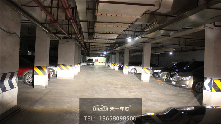 改裝完成后遠(yuǎn)近光效果實(shí)拍