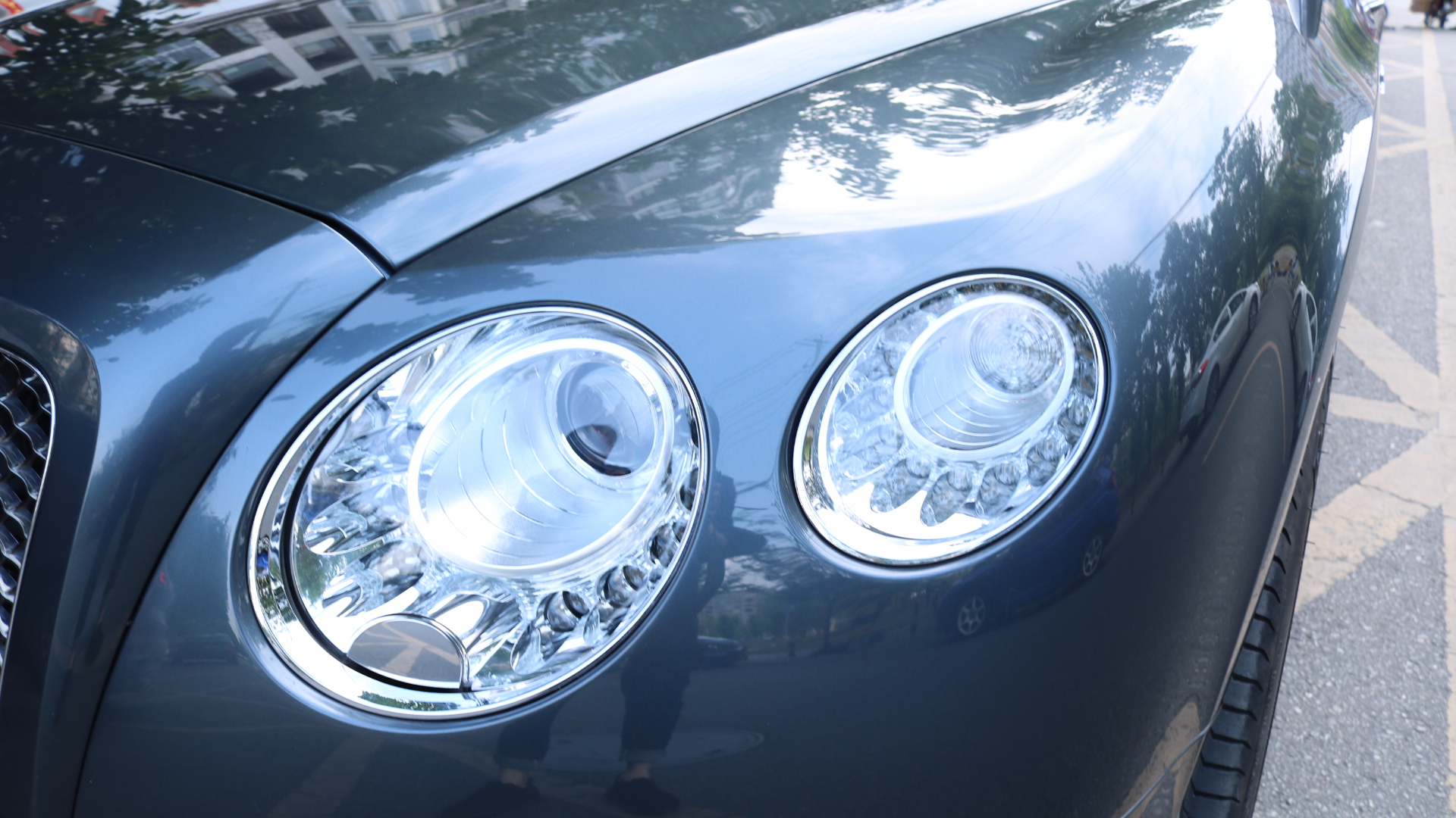 賓利歐陸車燈改裝效果實拍